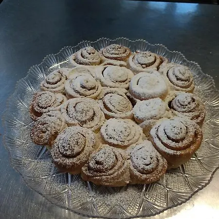 Casa Nicola فندق 2*