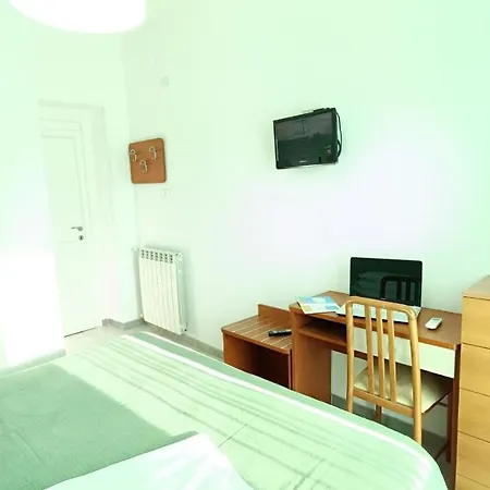 Casa Nicola Hotel 2*